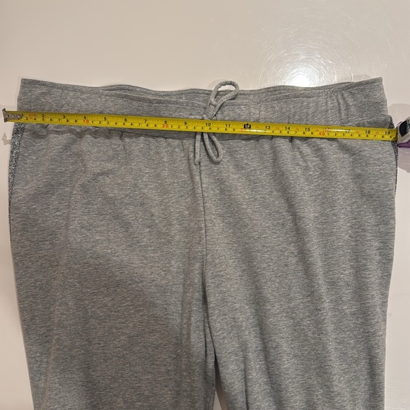 Johnny Was Sweatpants - Picture 8 of 9